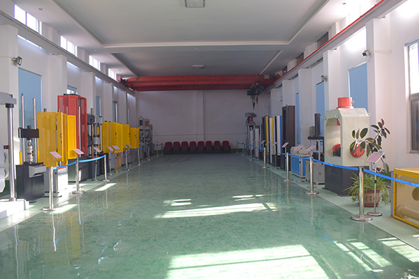 鉑鑒試驗機(jī)展覽間.jpg